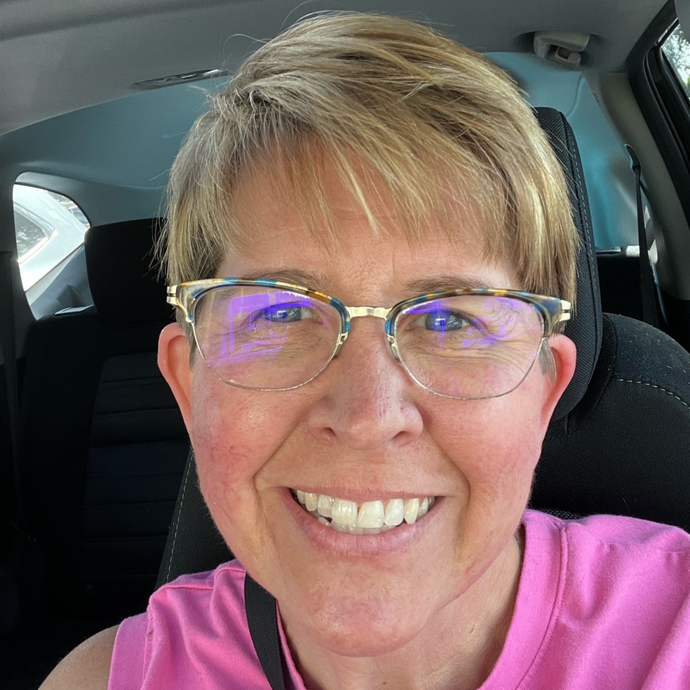 Meet your Posher, Kelly